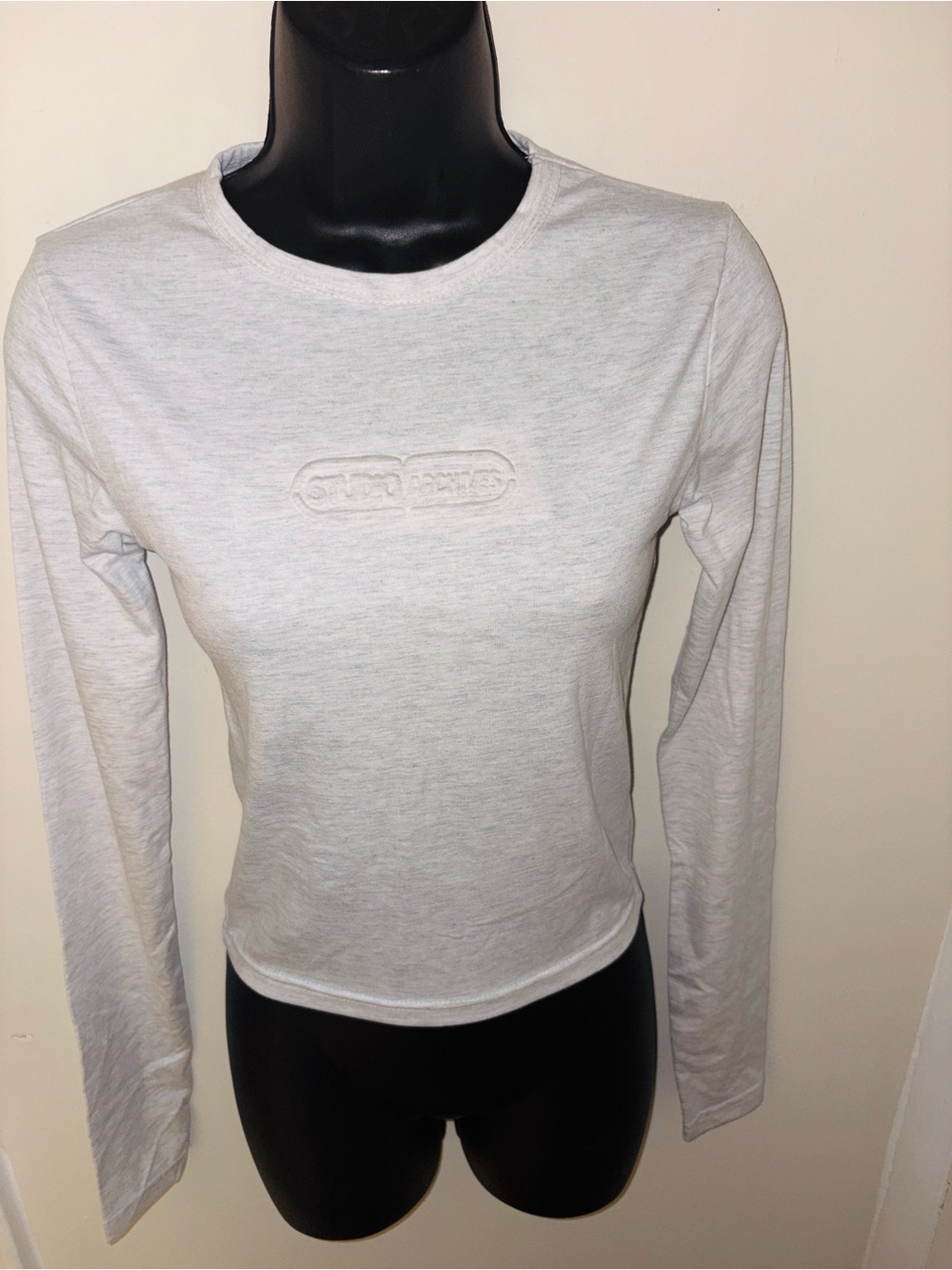 PrettyLittleThing Tall Light Gray Long Sleeve Crewneck Top